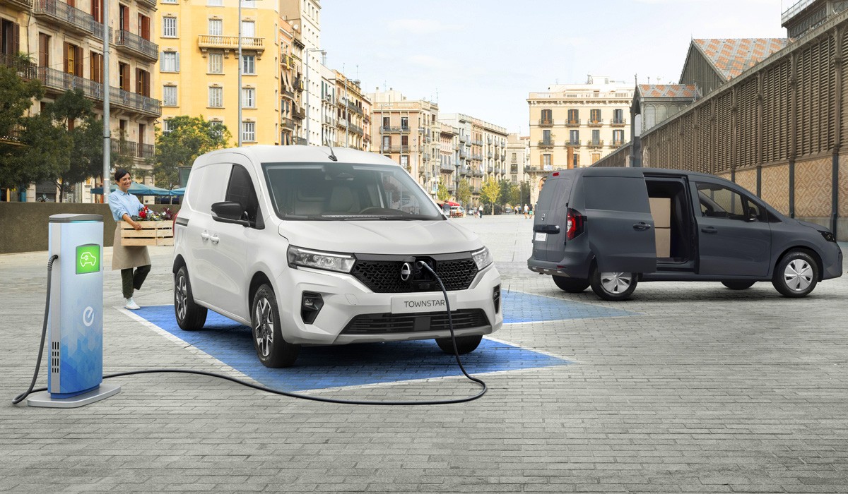 Новый Kangoo превратился в Nissan Townstar Новый Kangoo превратился в Nissan Townstar