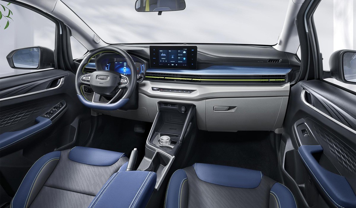 Электромобиль Geometry EX3 расширил гамму малой кровью