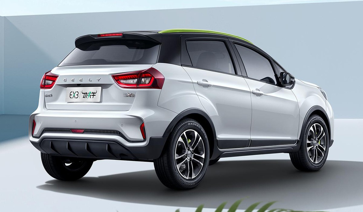 Электромобиль Geometry EX3 расширил гамму малой кровью