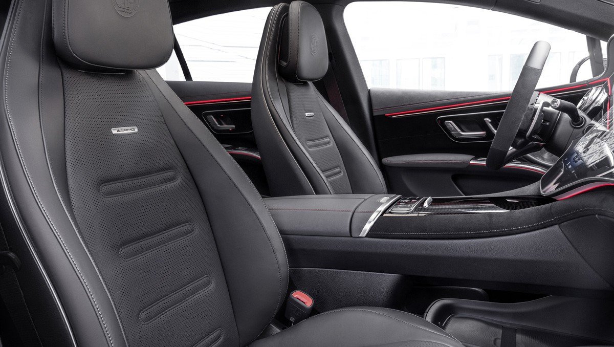 Mercedes-AMG EQS 53: первый серийный электромобиль AMG