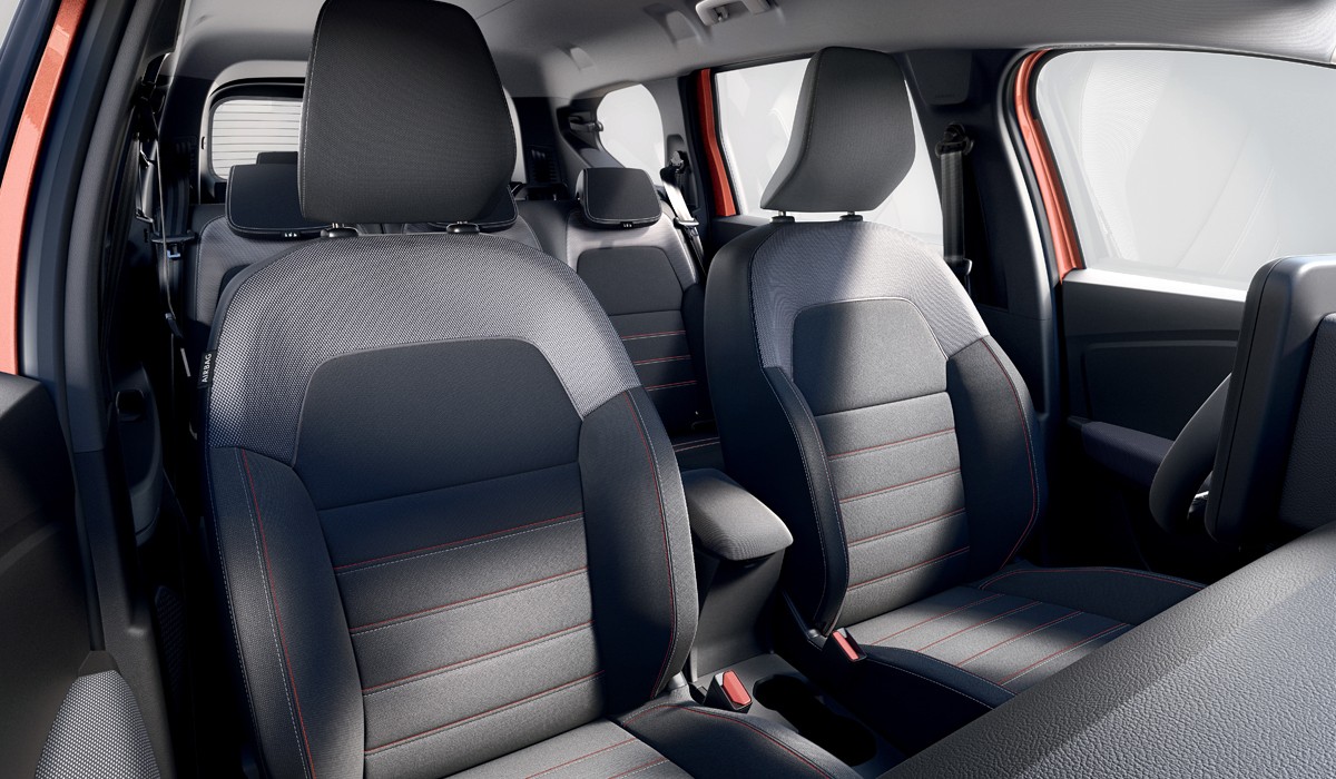 Представлен новый семиместный универсал Dacia Jogger. Будущий Ларгус? Представлен новый семиместный универсал Dacia Jogger. Будущий Ларгус?