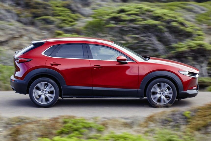 Кроссовер Mazda CX-30 уходит с российского рынка Кроссовер Mazda CX-30 уходит с российского рынка