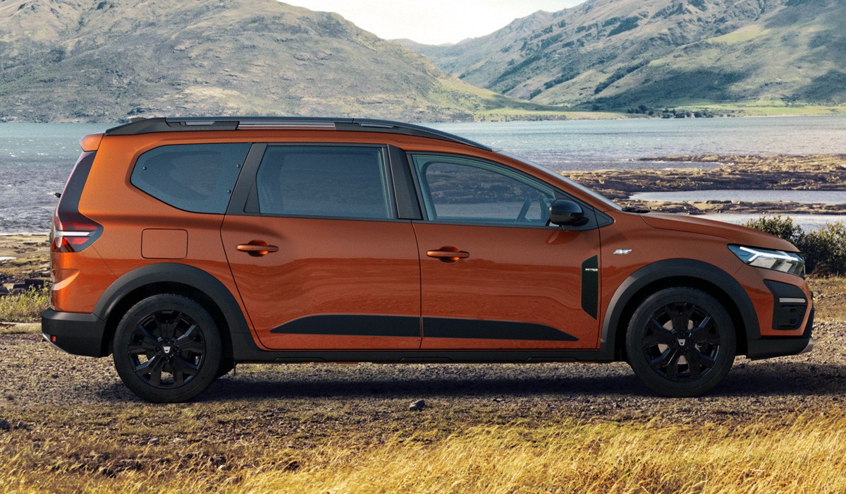 Представлен новый семиместный универсал Dacia Jogger. Будущий Ларгус? Представлен новый семиместный универсал Dacia Jogger. Будущий Ларгус?