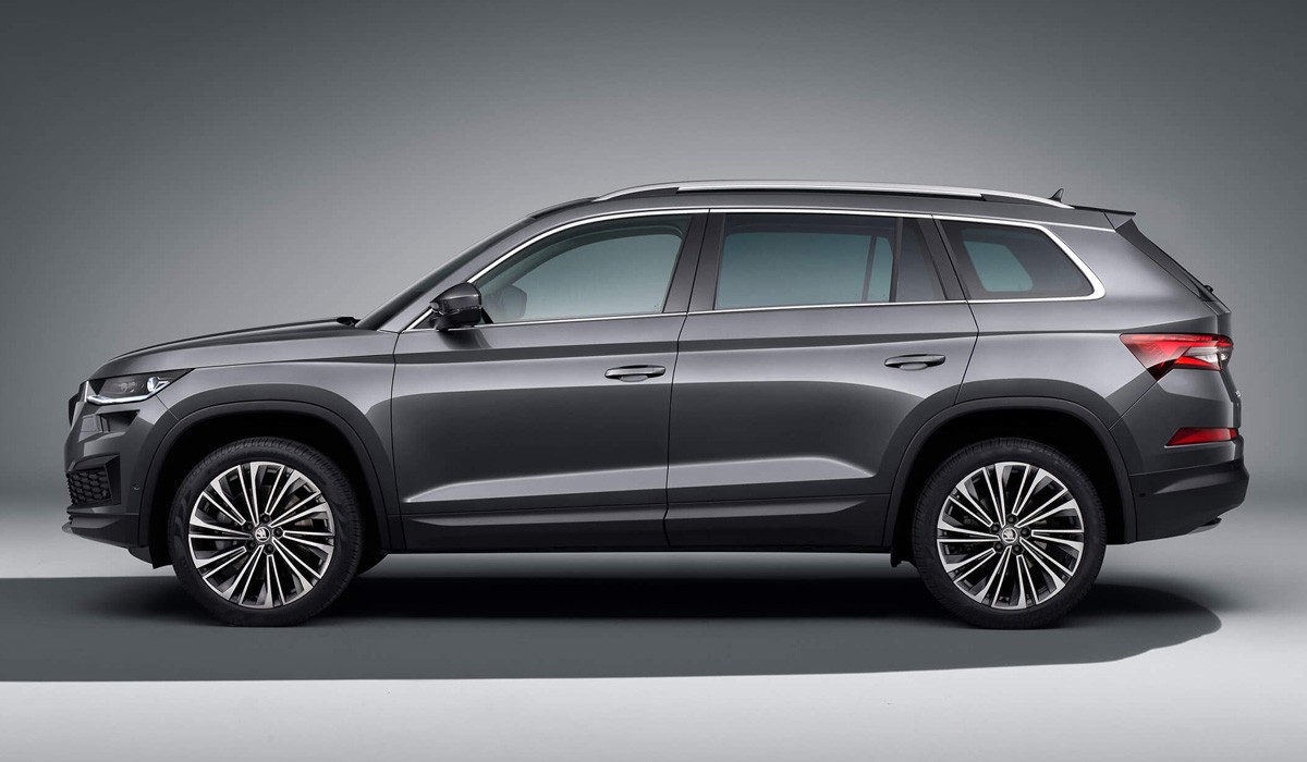 Обновленный кроссовер Skoda Kodiaq: все комплектации и цены Обновленный кроссовер Skoda Kodiaq: все комплектации и цены