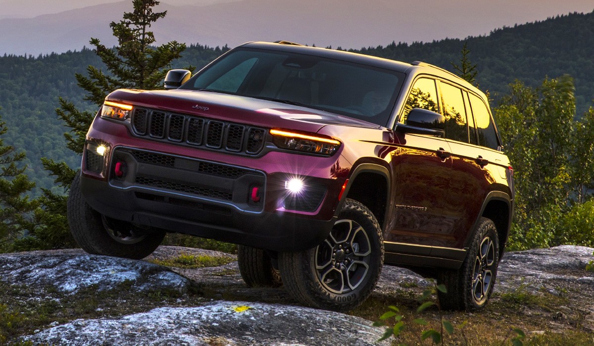 Новый Jeep Grand Cherokee: представлена короткая версия Новый Jeep Grand Cherokee: представлена короткая версия
