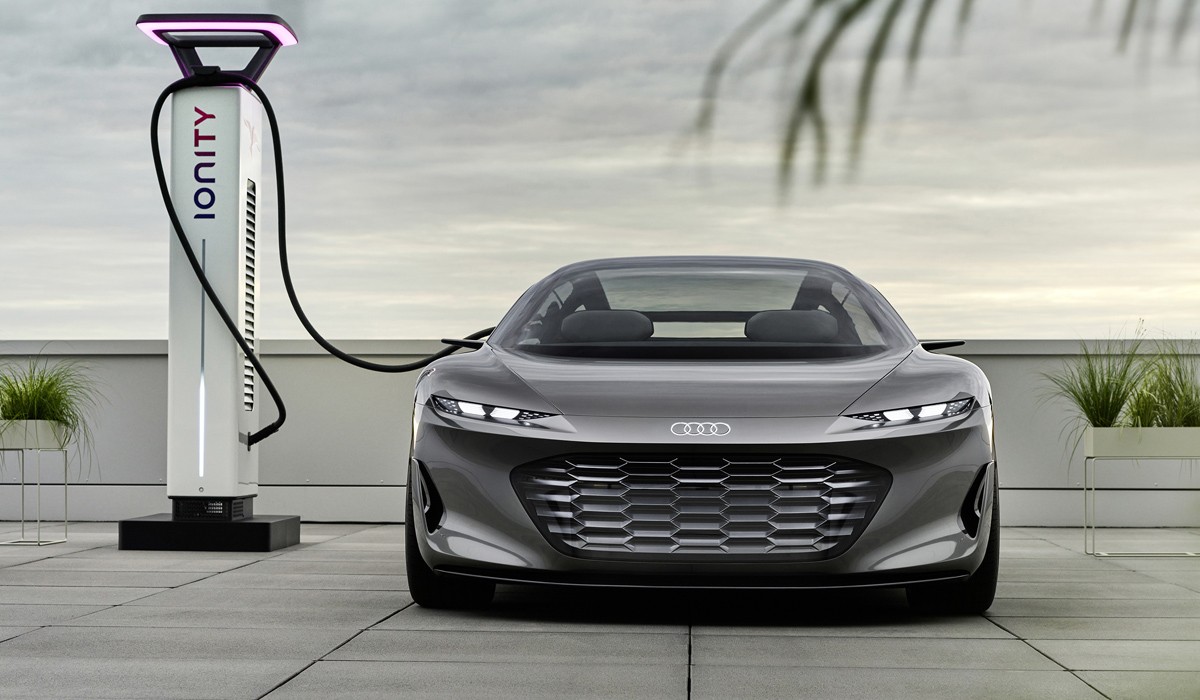 Концепт Audi Grandsphere: представительский седан будущего Концепт Audi Grandsphere: представительский седан будущего