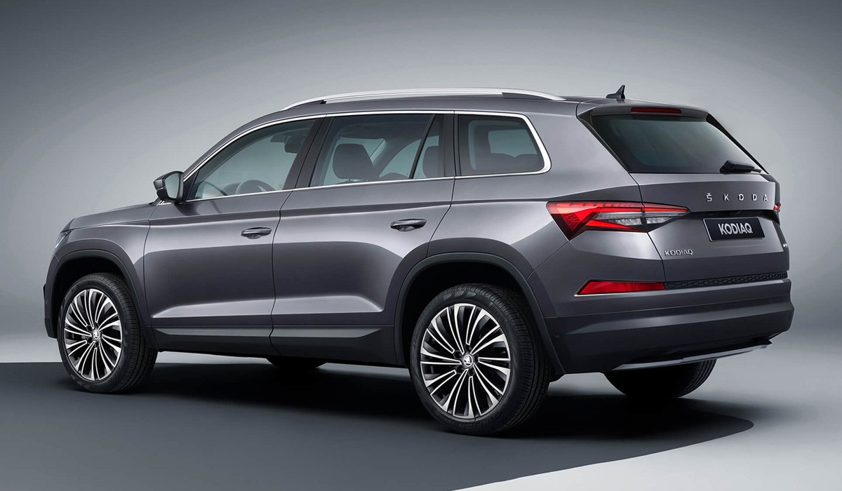 Обновленный кроссовер Skoda Kodiaq: все комплектации и цены Обновленный кроссовер Skoda Kodiaq: все комплектации и цены