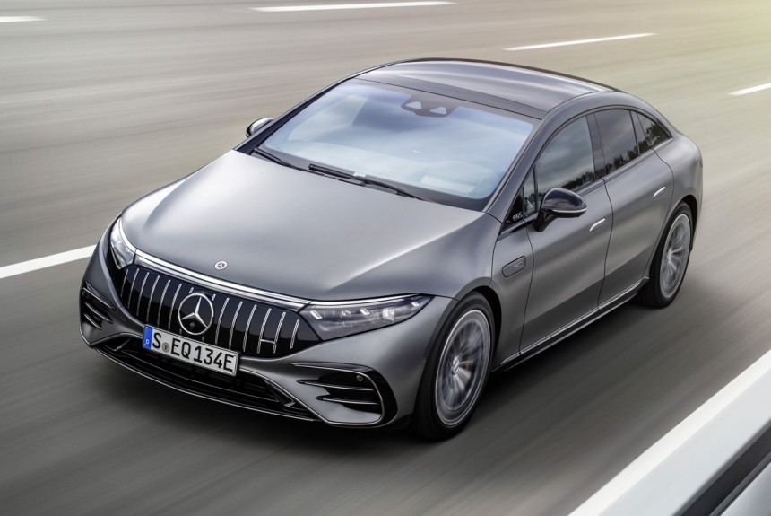 Mercedes-AMG EQS 53: первый серийный электромобиль AMG