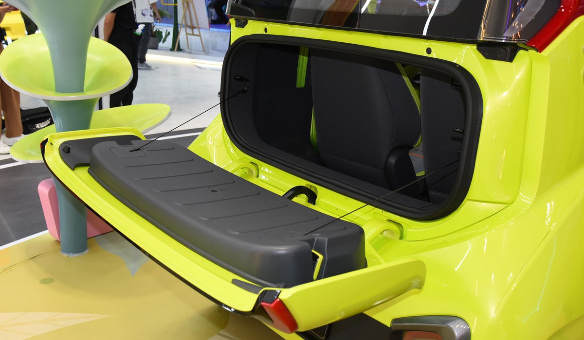 Микрокар Wuling NanoEV: ребрендинг и удешевление Микрокар Wuling NanoEV: ребрендинг и удешевление