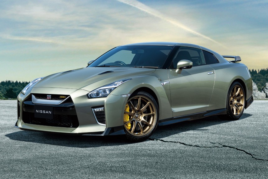 У суперкара Nissan GT-R появились новые версии T-spec У суперкара Nissan GT-R появились новые версии T-spec