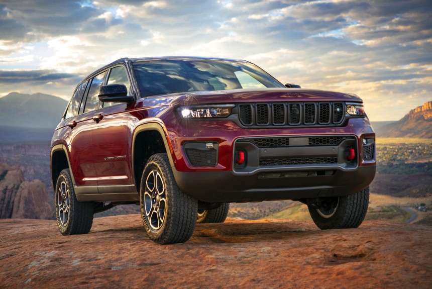 Новый Jeep Grand Cherokee: представлена короткая версия Новый Jeep Grand Cherokee: представлена короткая версия