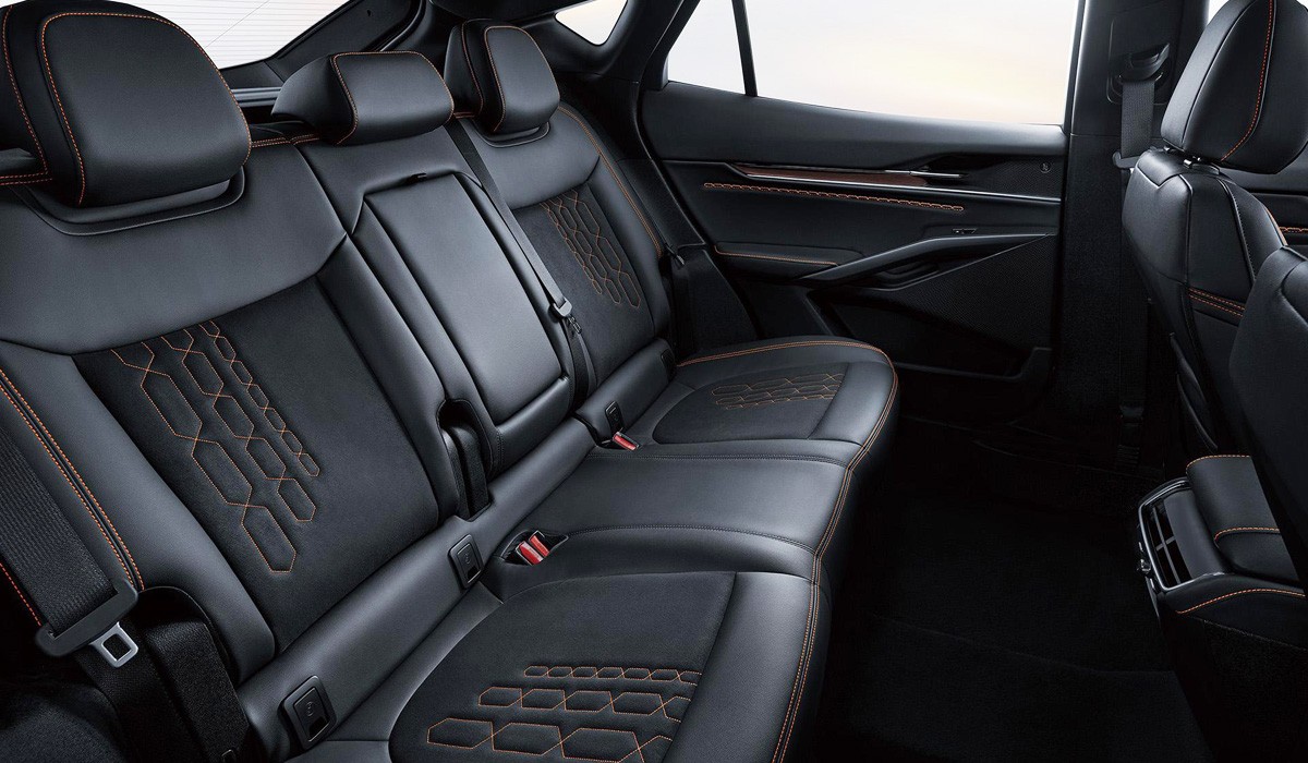 Mondeo-заменитель: кросс-лифтбек Ford Evos стал серийным