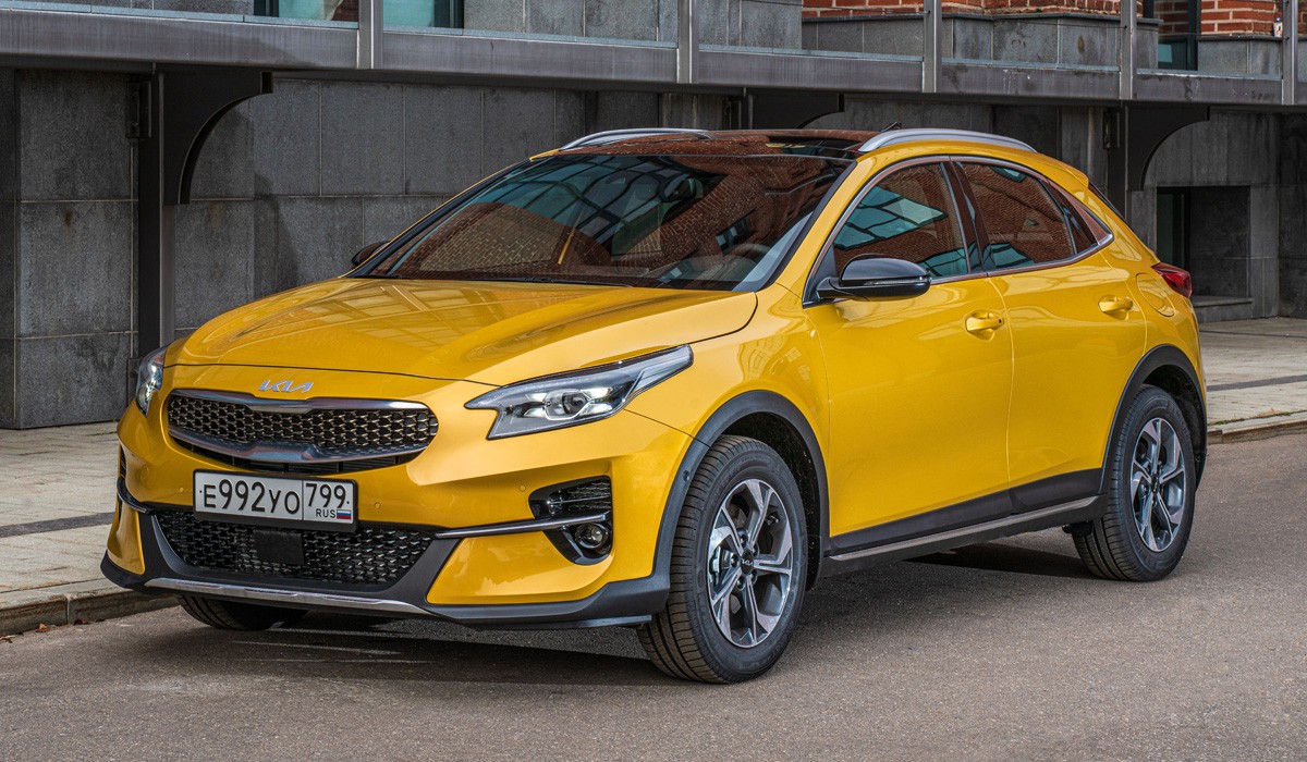 Кросс-хэтчбек Kia XCeed сменил базовый мотор: цены в России Кросс-хэтчбек Kia XCeed сменил базовый мотор: цены в России