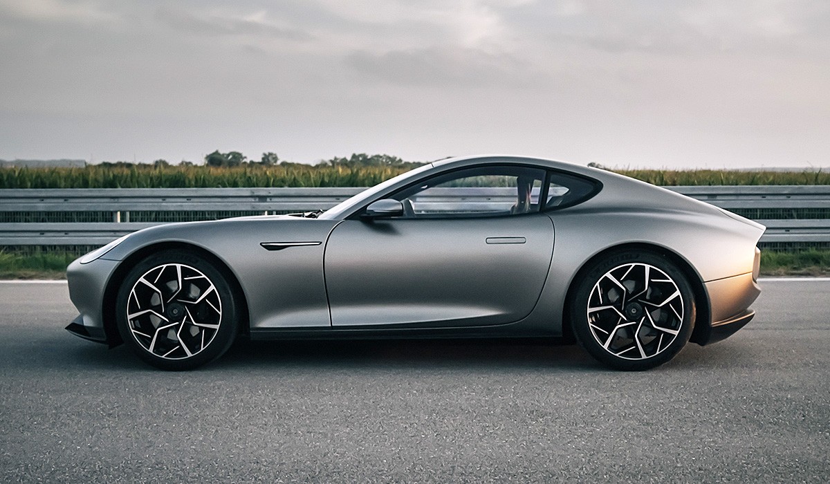 Электрический суперкар Piech GT вышел на испытания Электрический суперкар Piech GT вышел на испытания