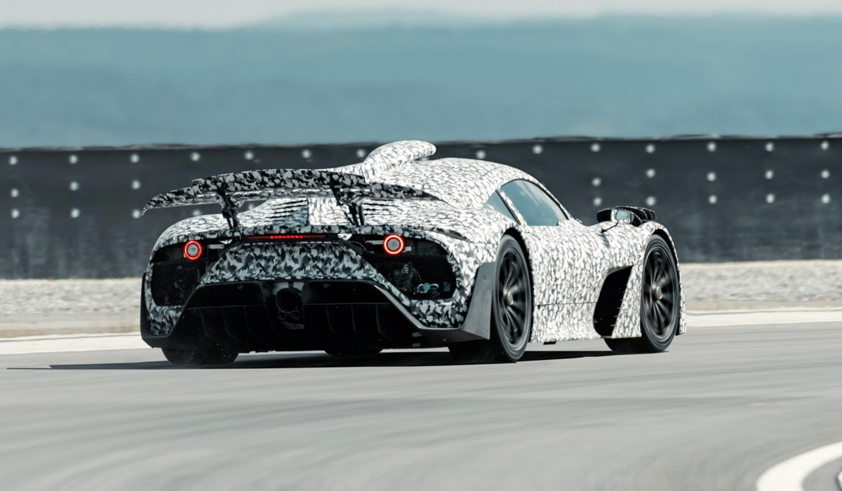 Гиперкар Mercedes-AMG One задержится до следующего года Гиперкар Mercedes-AMG One задержится до следующего года