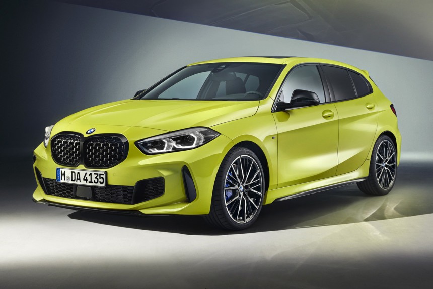 Хот-хэтч BMW M135i стал более драйверским
