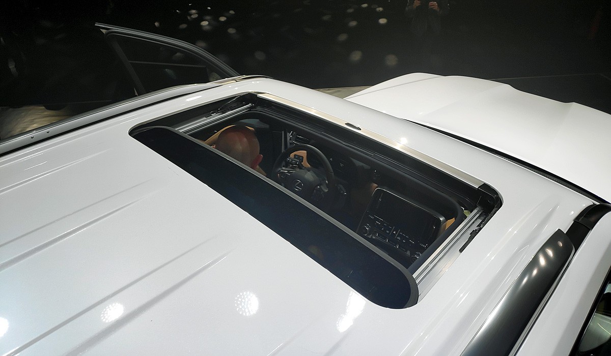 Представлен внедорожник Lexus LX нового поколения