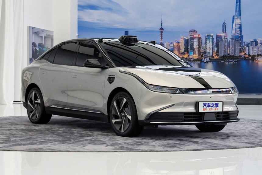 Weltmeister M7 дебютировал с автопилотом четвертого уровня