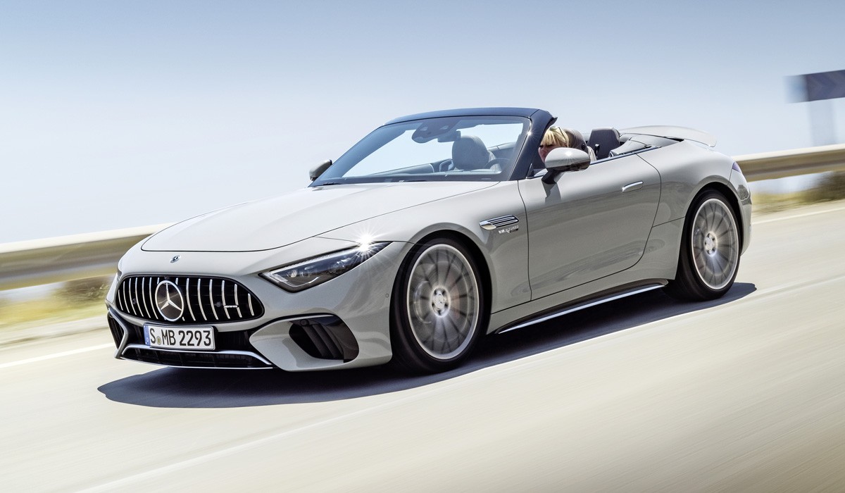 Новый Mercedes-AMG SL и частичное возвращение к истокам