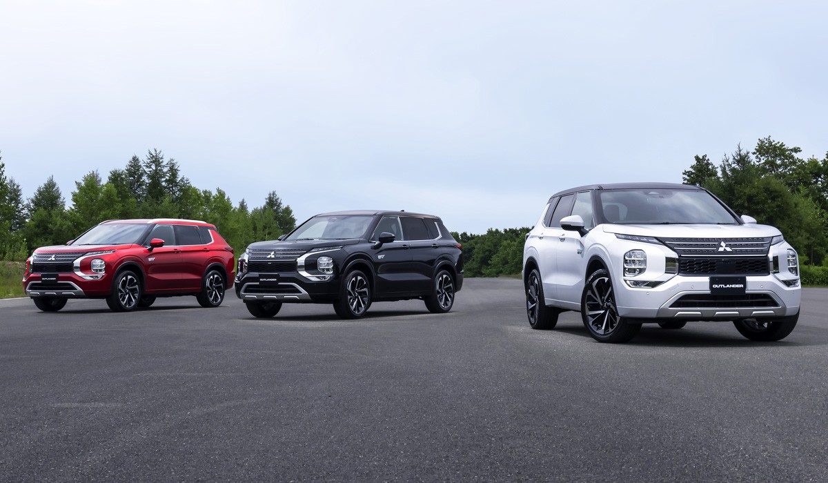 Новый гибрид Mitsubishi Outlander PHEV готов к дебюту Новый гибрид Mitsubishi Outlander PHEV готов к дебюту