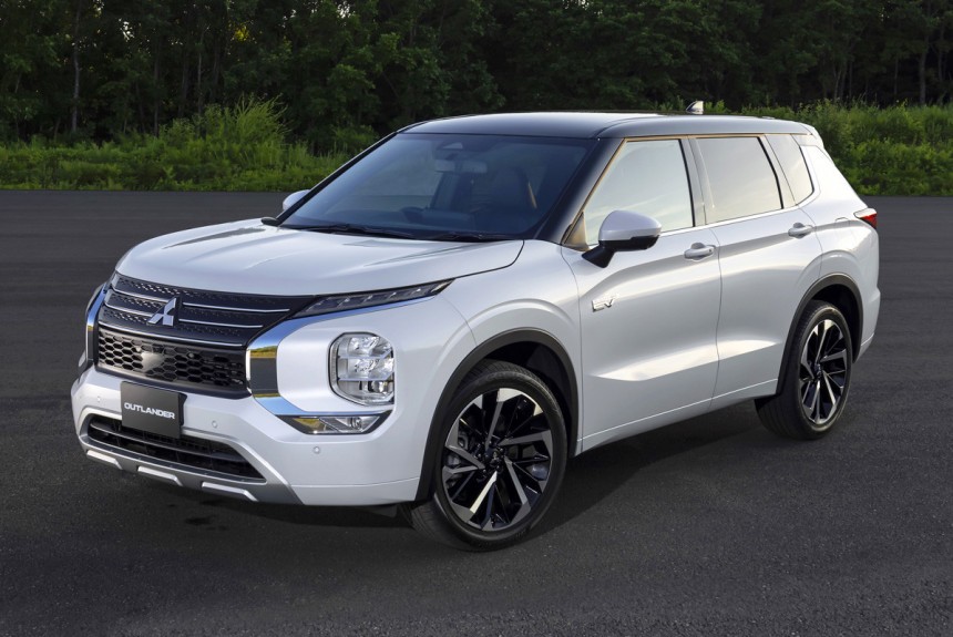 Новый гибрид Mitsubishi Outlander PHEV готов к дебюту Новый гибрид Mitsubishi Outlander PHEV готов к дебюту
