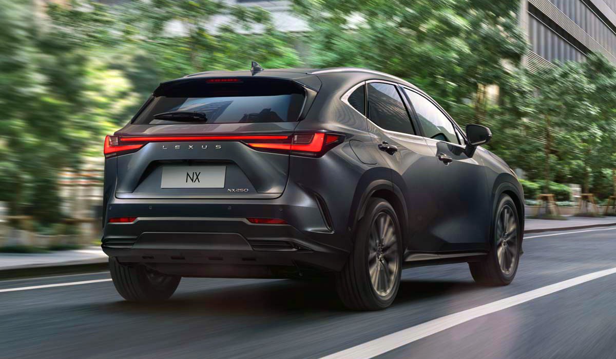 Кроссовер Lexus NX нового поколения: версии для России Кроссовер Lexus NX нового поколения: версии для России