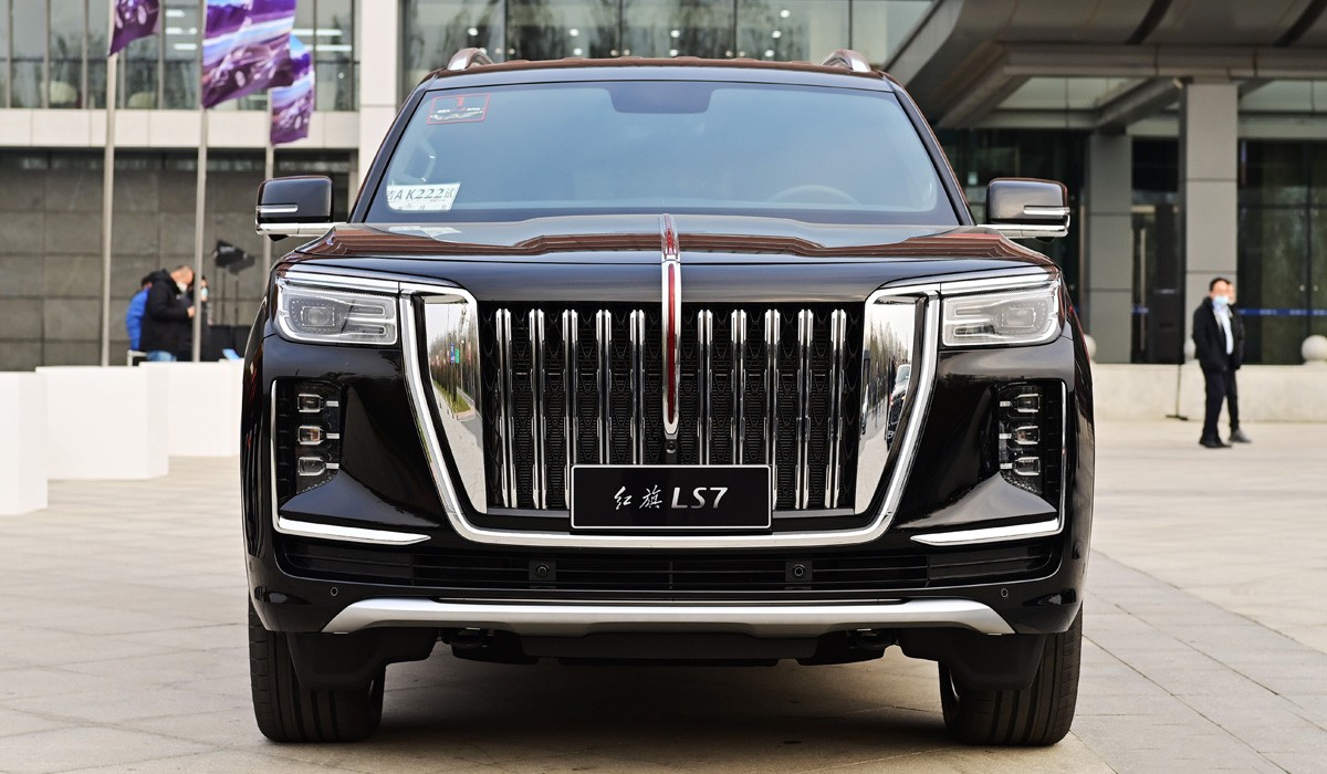 Новый Hongqi LS7 станет самым большим китайским внедорожником Новый Hongqi LS7 станет самым большим китайским внедорожником