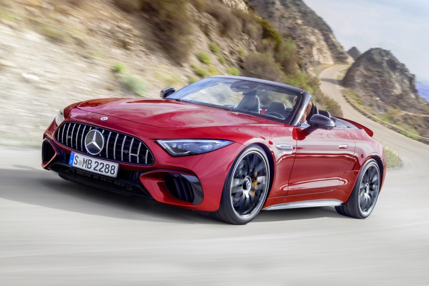 Новый Mercedes-AMG SL и частичное возвращение к истокам