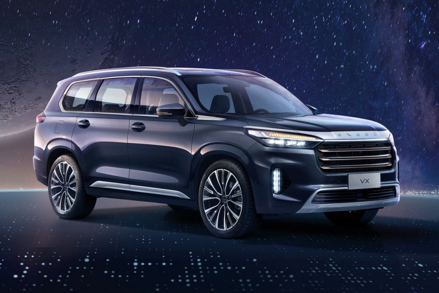 Большой кроссовер Exeed VX приедет в Россию с одним мотором