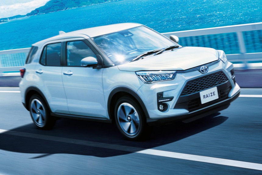На кроссовере Toyota Raize дебютировала новая гибридная система