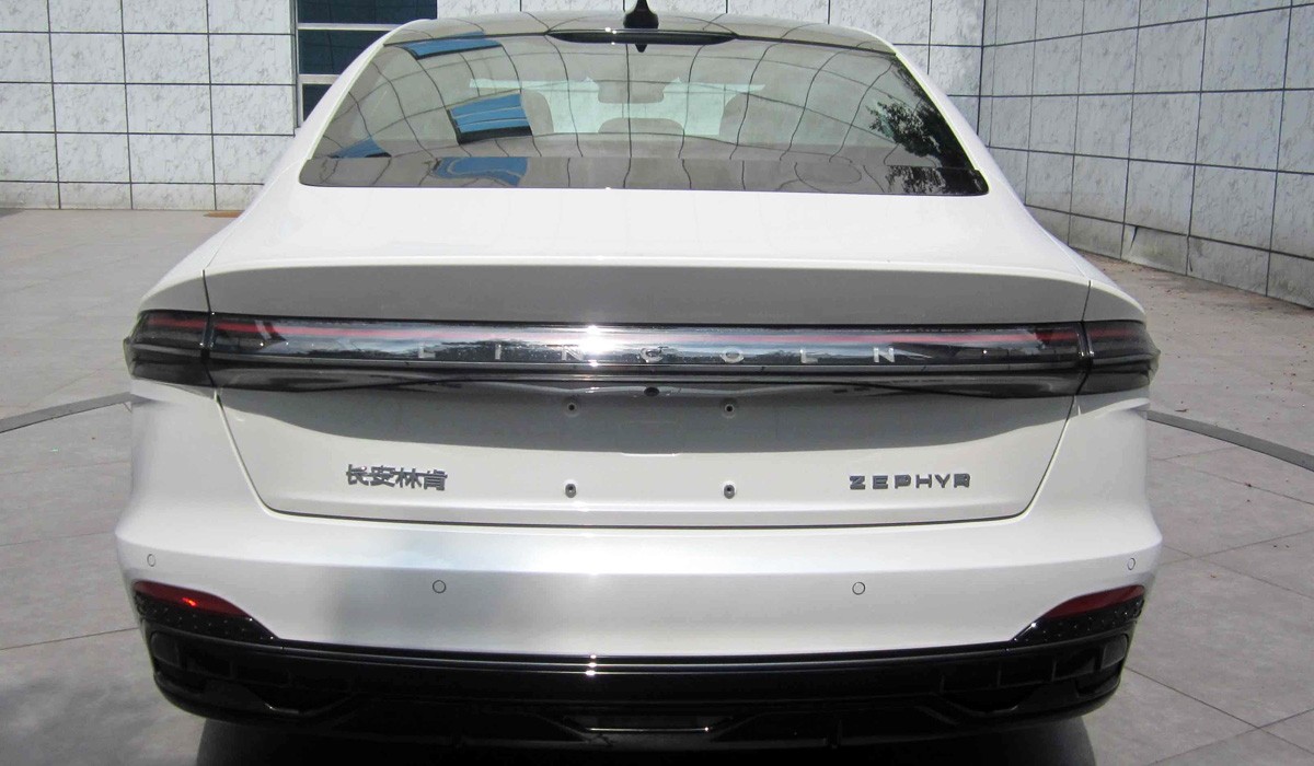 Новые Ford Mondeo и Lincoln Zephyr без камуфляжа