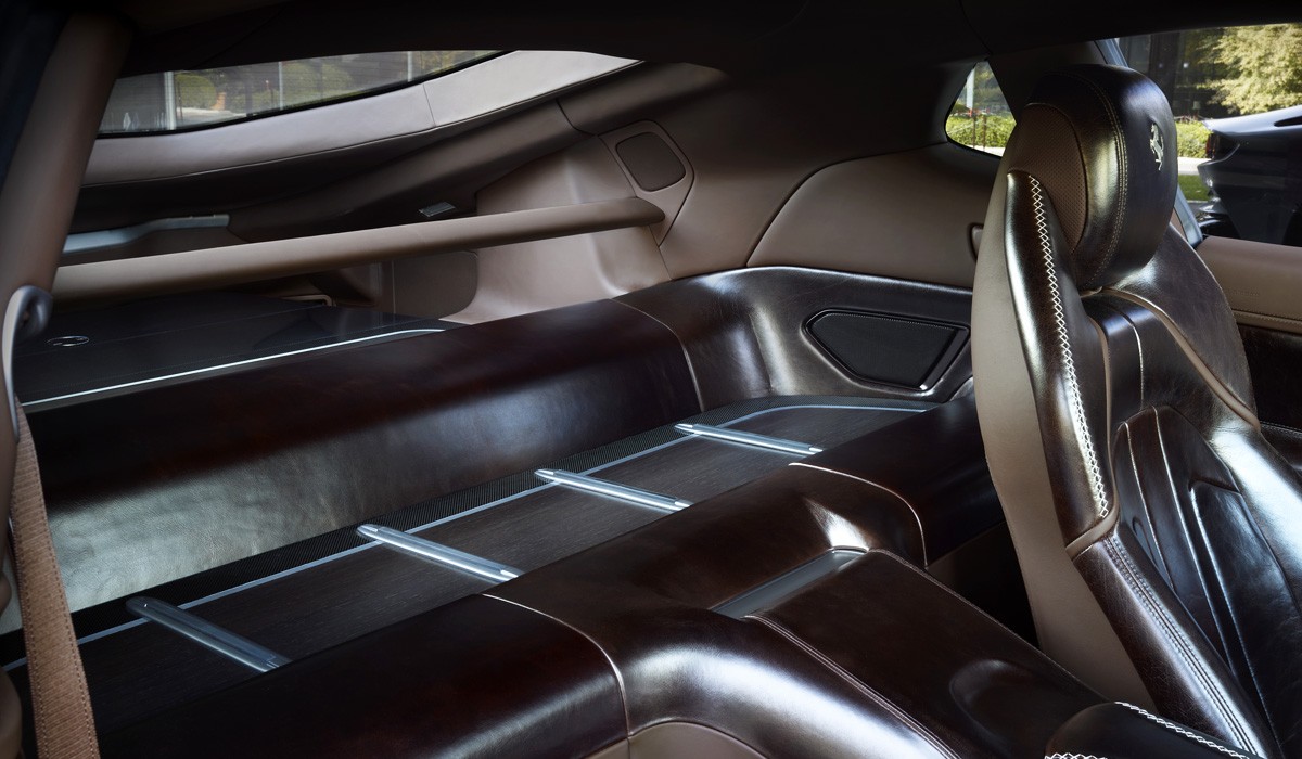 Представлено уникальное полноприводное купе Ferrari BR20 Представлено уникальное полноприводное купе Ferrari BR20