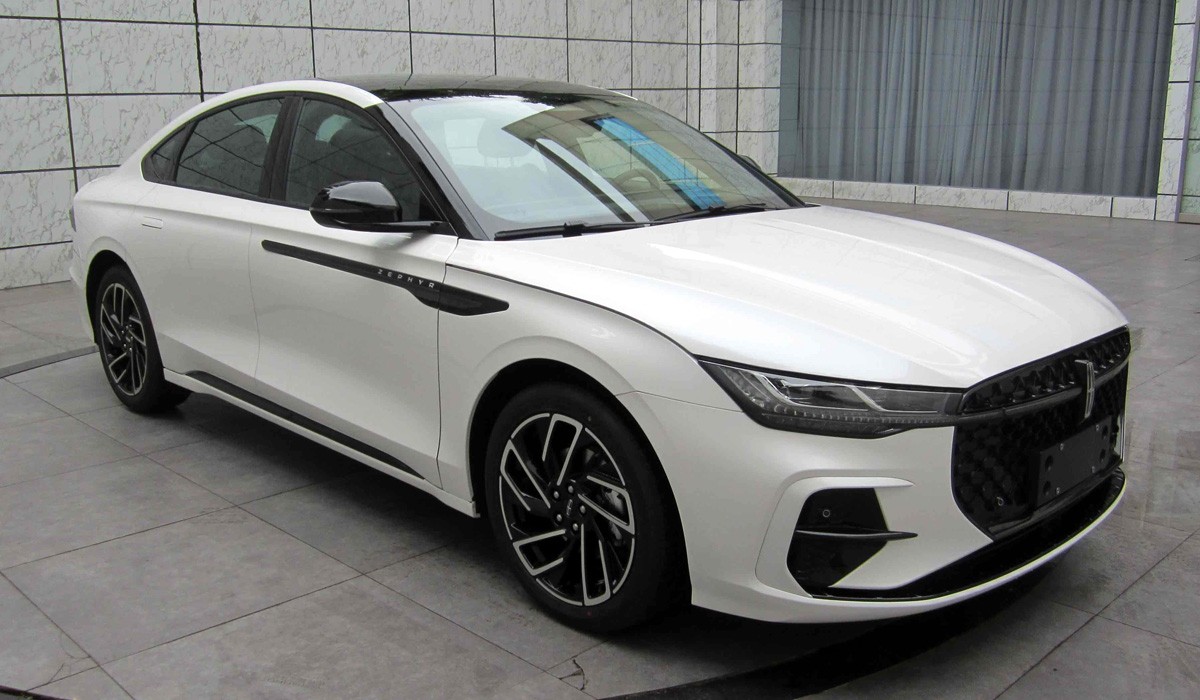 Новые Ford Mondeo и Lincoln Zephyr без камуфляжа