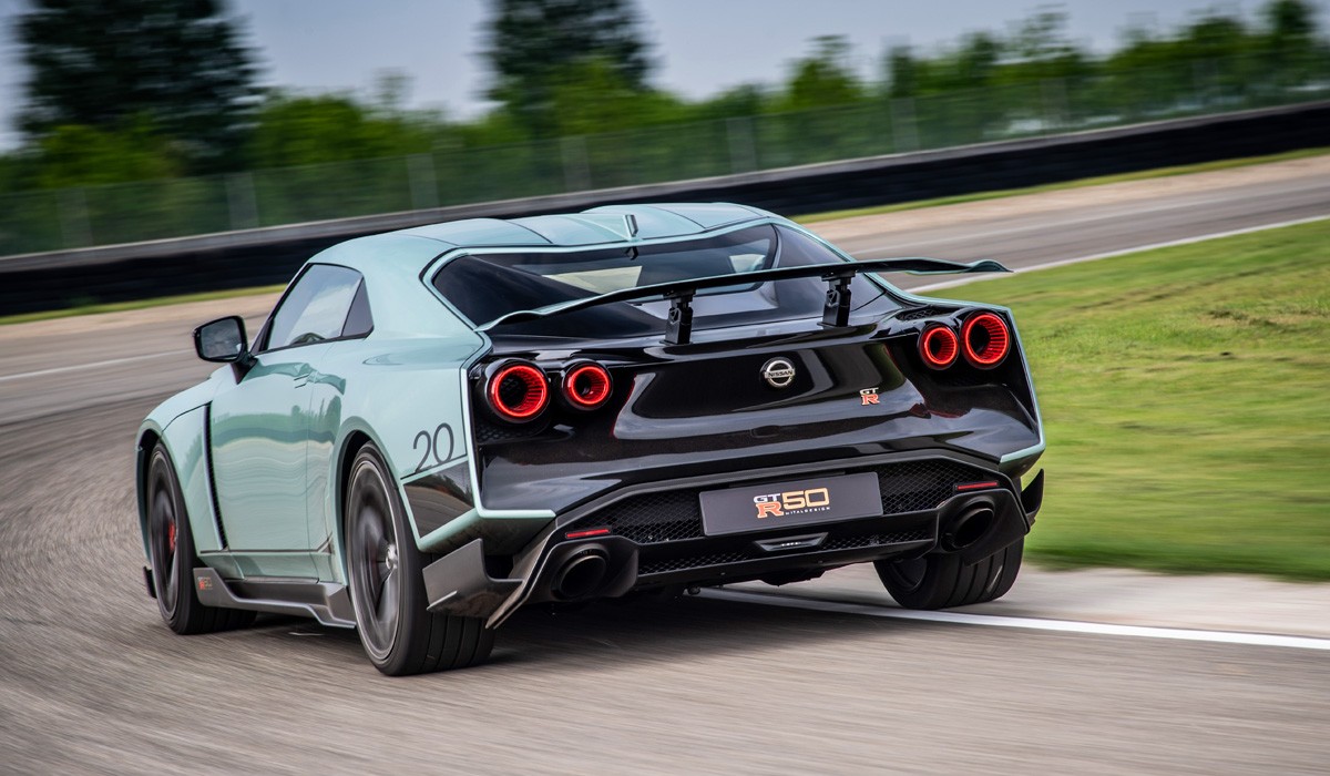 Выпущены товарные суперкары Nissan GT-R50 by Italdesign Выпущены товарные суперкары Nissan GT-R50 by Italdesign