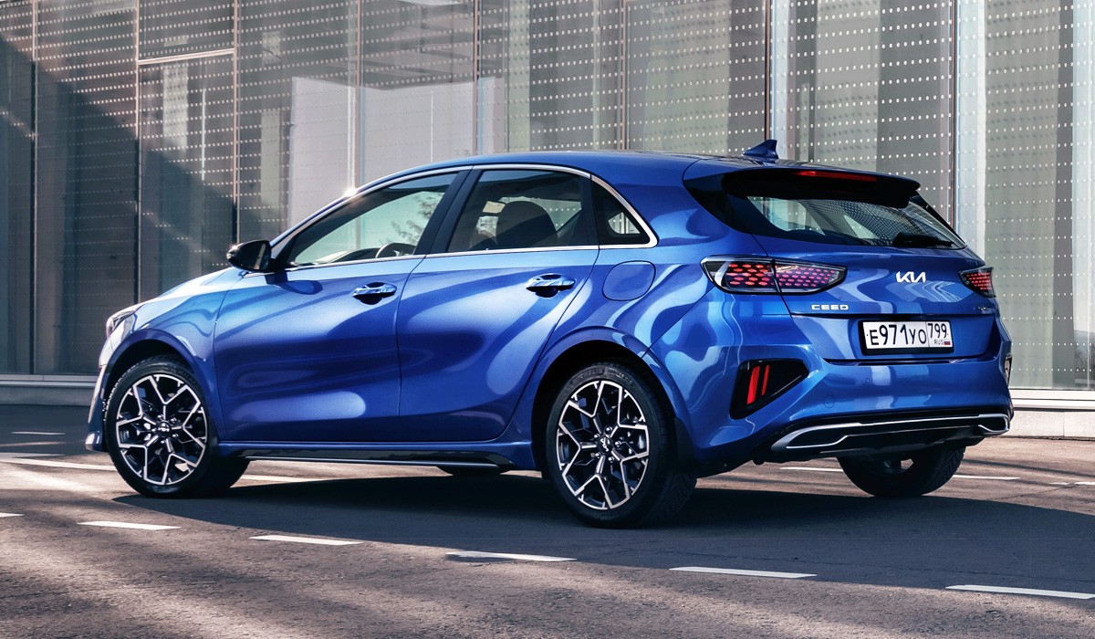 Обновленное семейство Kia Ceed: комплектации и цены в России Обновленное семейство Kia Ceed: комплектации и цены в России