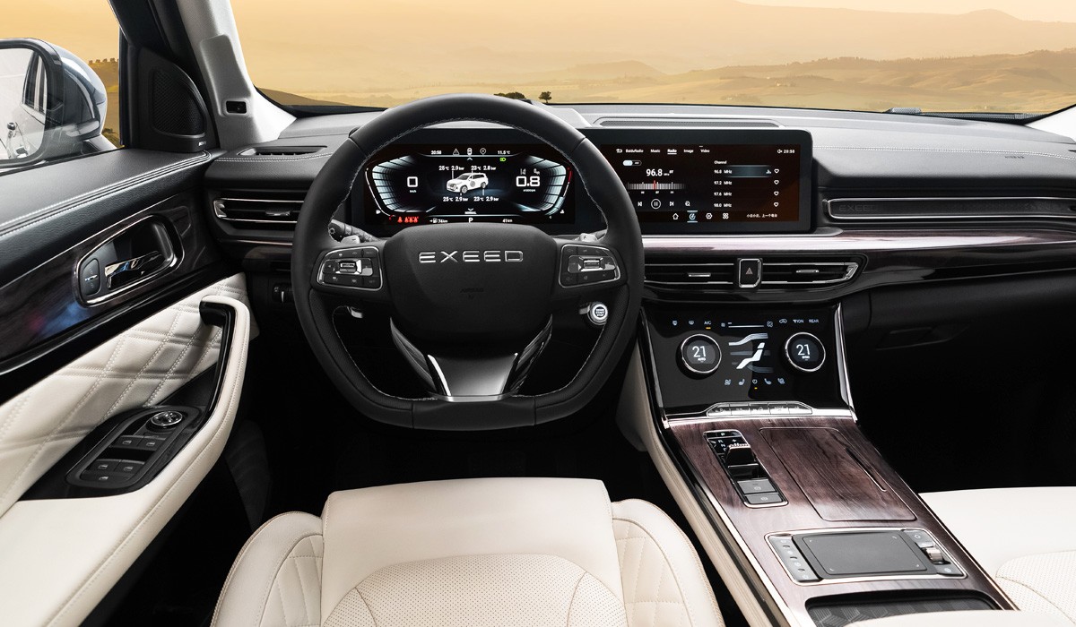 Большой кроссовер Exeed VX приедет в Россию с одним мотором