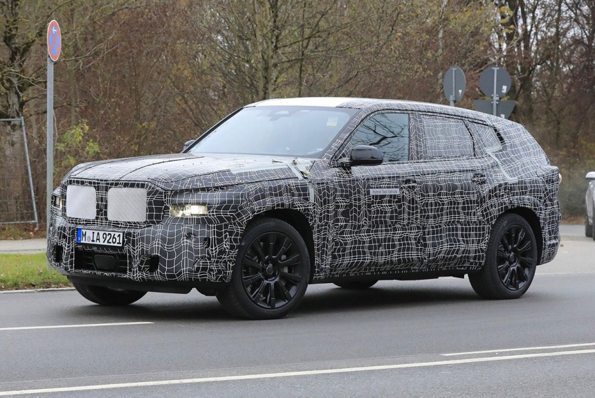 Флагманский M-кроссовер BMW представят в конце ноября Флагманский M-кроссовер BMW представят в конце ноября