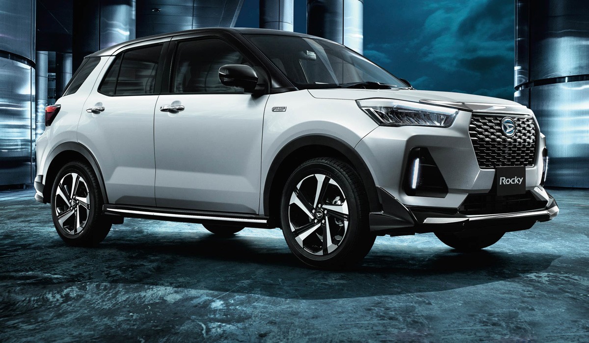 На кроссовере Toyota Raize дебютировала новая гибридная система