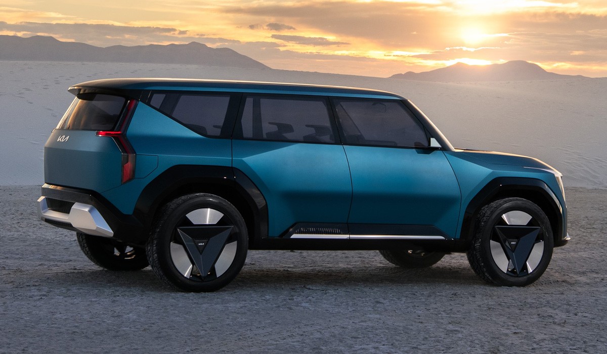 Кроссовер Kia EV9 показал, каким будет батарейный флагман Кроссовер Kia EV9 показал, каким будет батарейный флагман