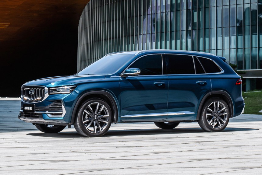 Новинки Geely для России: Atlas Pro с передним приводом и KX11 Новинки Geely для России: Atlas Pro с передним приводом и KX11