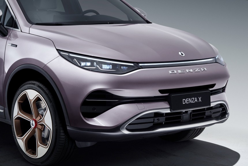 Daimler и BYD начали передел совместной марки Denza Daimler и BYD начали передел совместной марки Denza