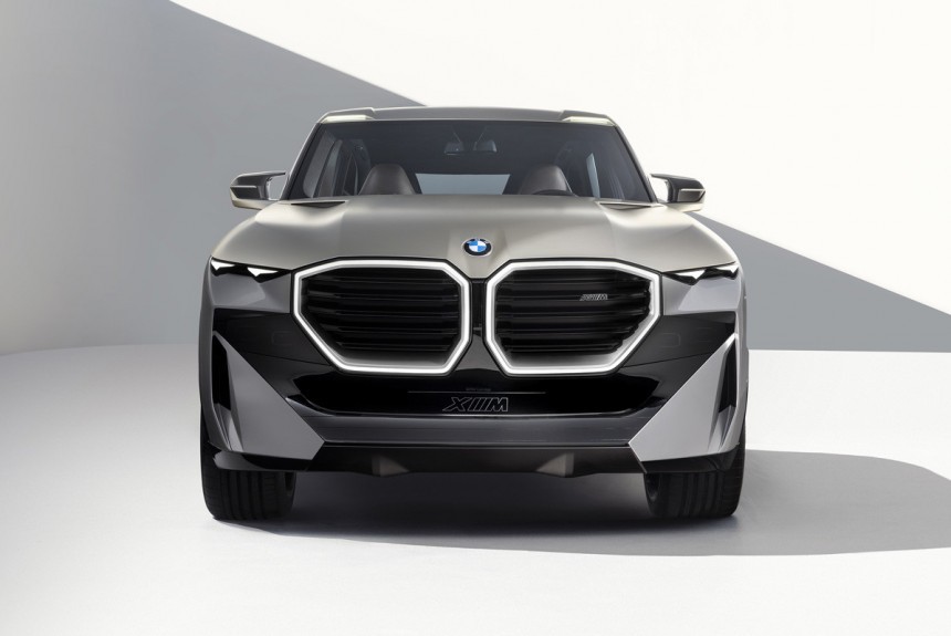 Представлен BMW Concept XM — предвестник мощного кроссовера Представлен BMW Concept XM — предвестник мощного кроссовера