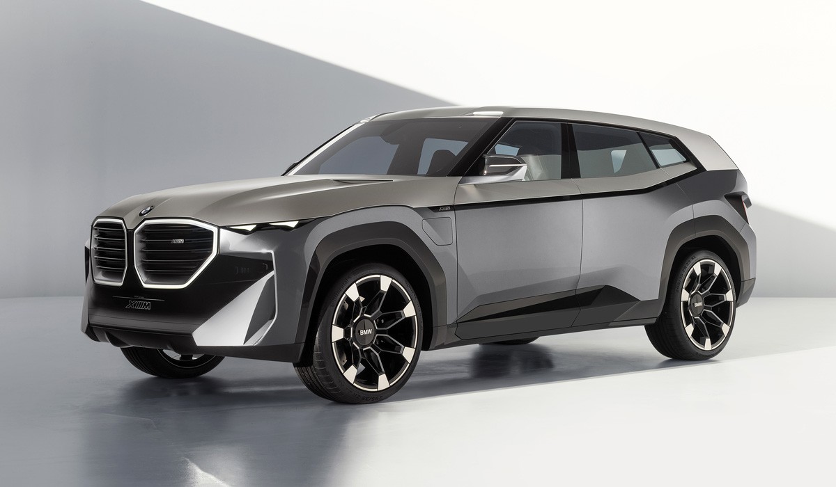 Представлен BMW Concept XM — предвестник мощного кроссовера Представлен BMW Concept XM — предвестник мощного кроссовера