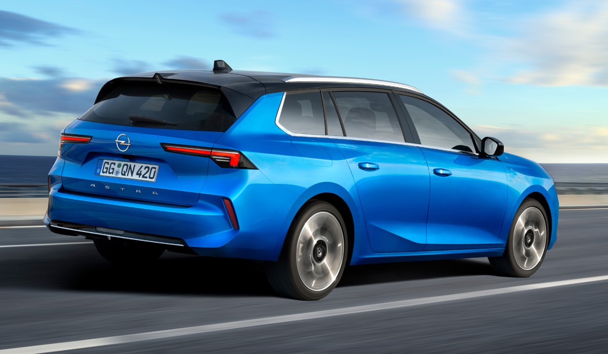 Opel Astra нового поколения: теперь и универсал Sports Tourer Opel Astra нового поколения: теперь и универсал Sports Tourer