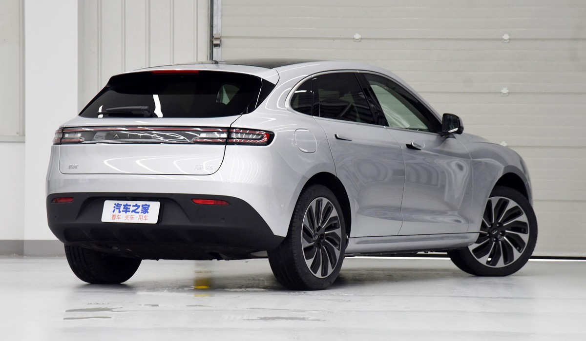 Huawei представил первый кроссовер под брендом AITO Huawei представил первый кроссовер под брендом AITO