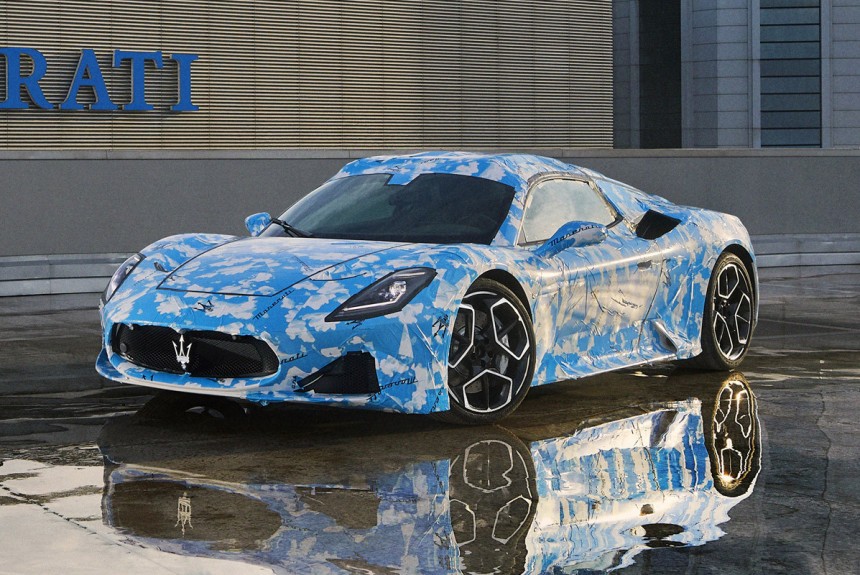 На подходе среднемоторный родстер Maserati MC20