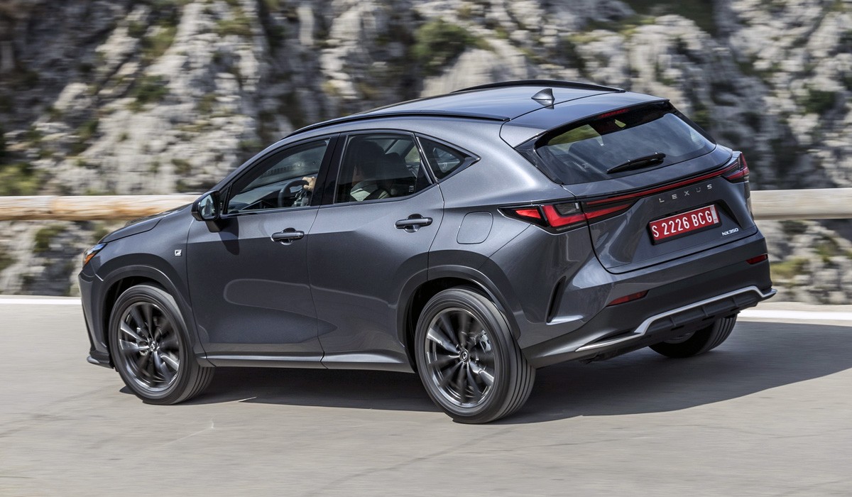 Lexus NX нового поколения: комплектации и цены