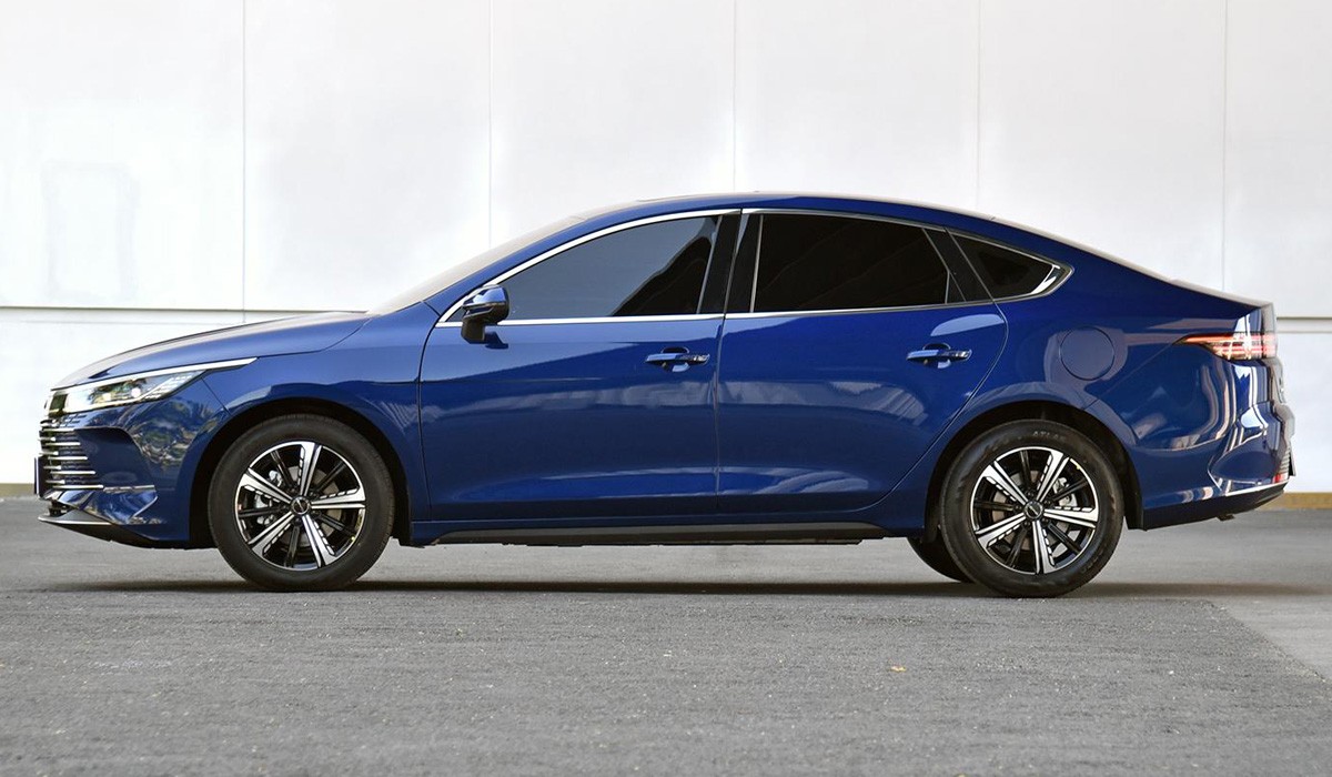 Седан BYD Destroyer 05 начал формирование нового флота