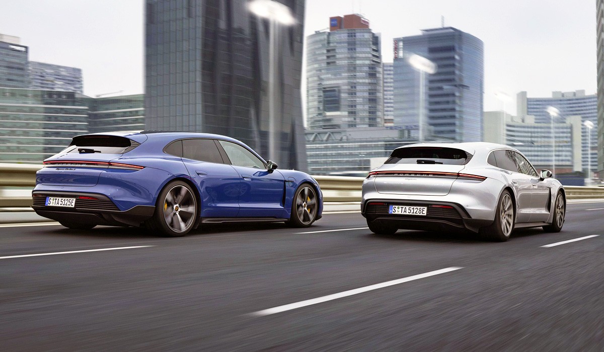 Универсал Porsche Taycan Sport Turismo: новые версии и цены Универсал Porsche Taycan Sport Turismo: новые версии и цены