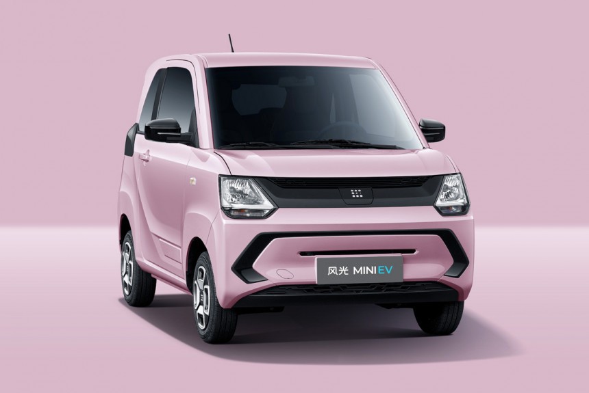 Еще один электрический «кубик»: Dongfeng Fengguang Mini EV